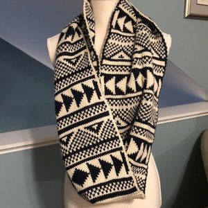 Chunky Knit Infinity Scarf